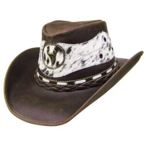 brown hat